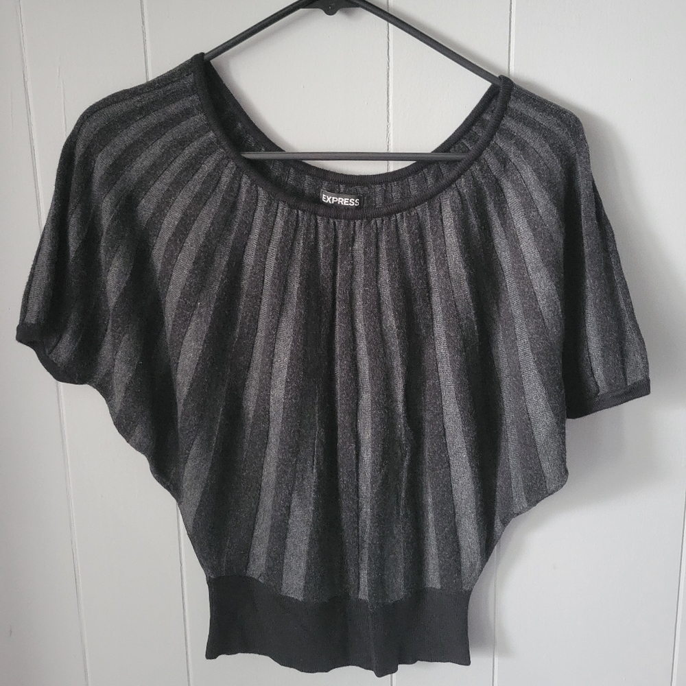 Express Women's Cropped Batwing Sleeve Sz XS